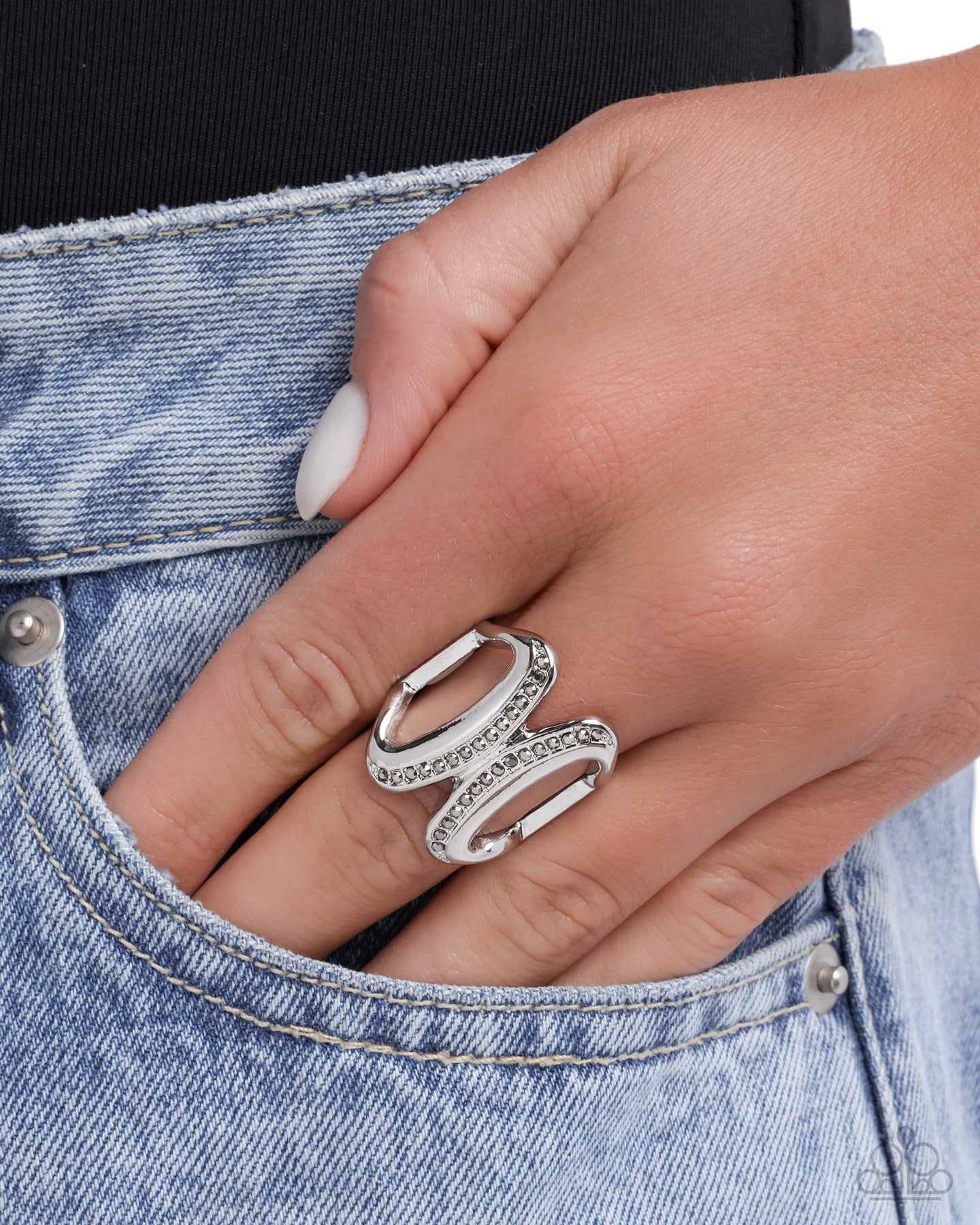 Confident Curves - Silver