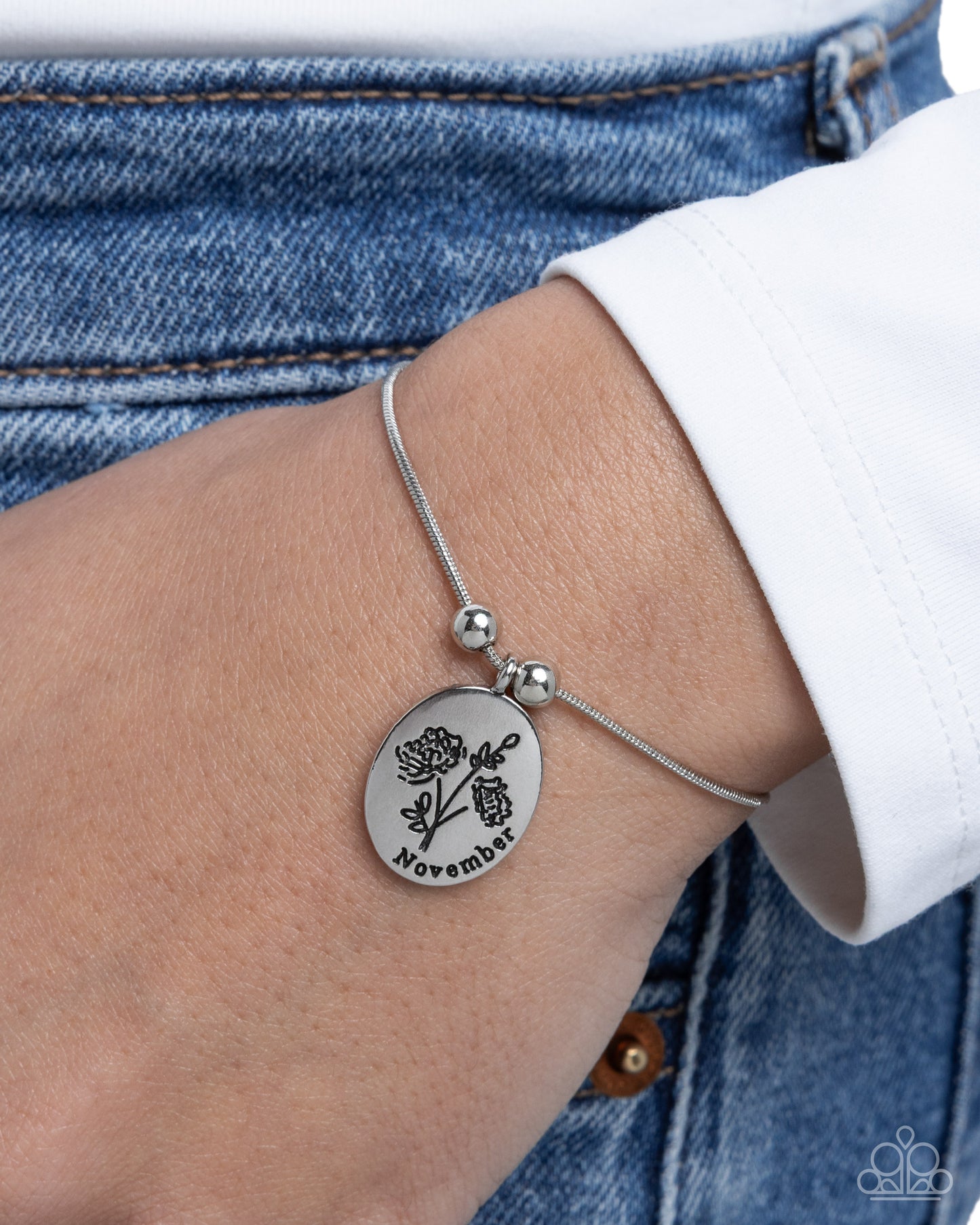 Personalized Bouquet - November - Silver