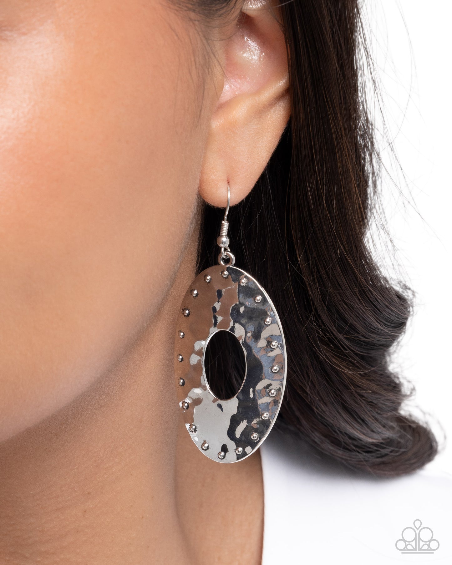 Soothing Studs - Silver