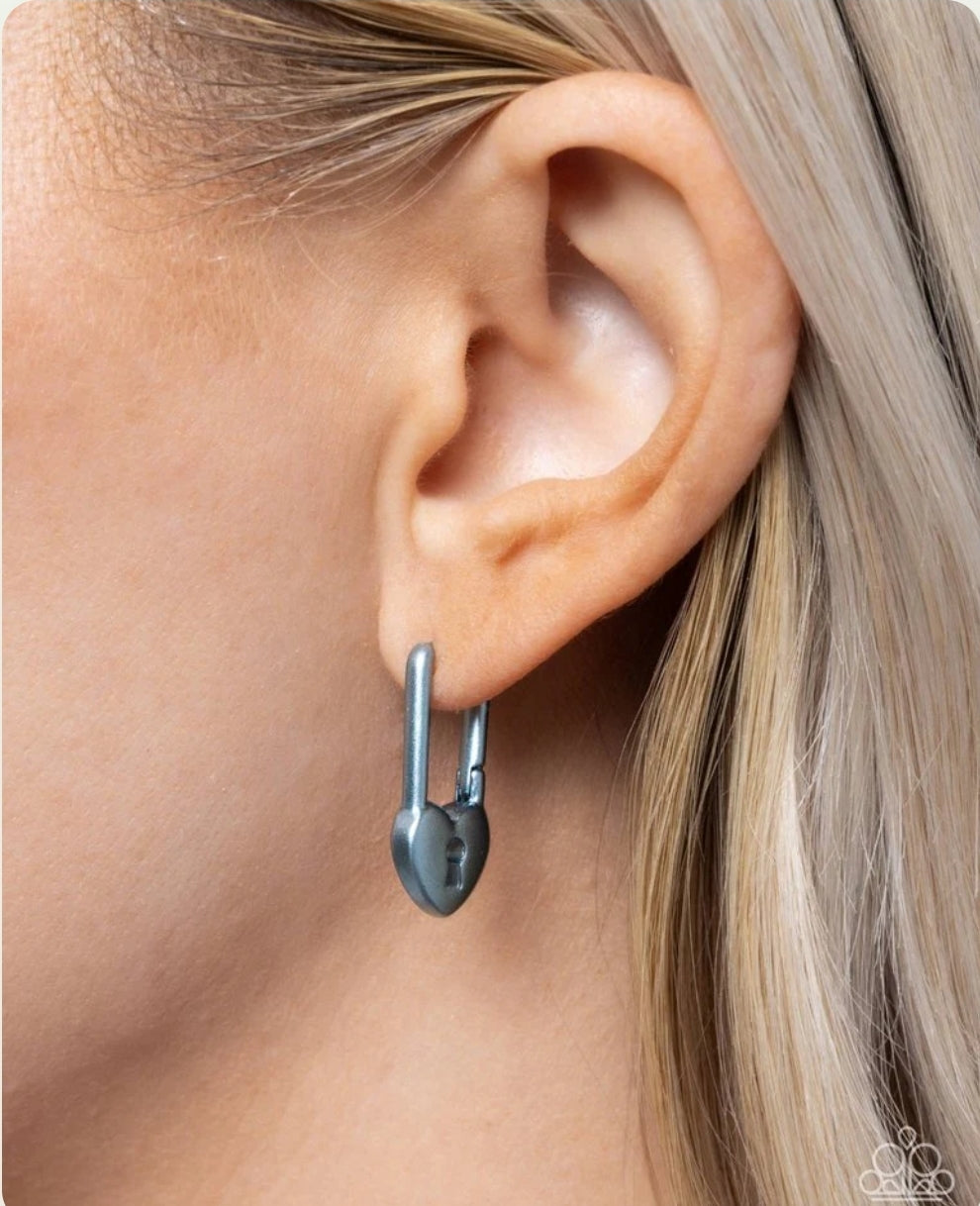 Pampered Padlock - Blue