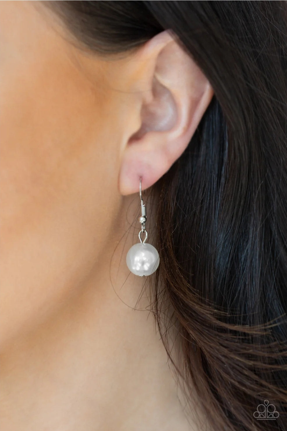 5th Avenue Fleek - White