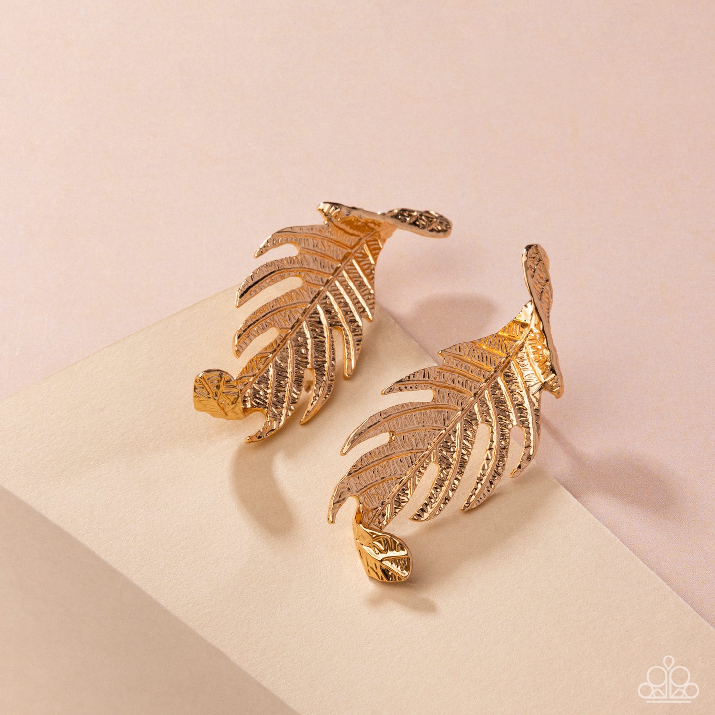 Leafy Lure - Gold