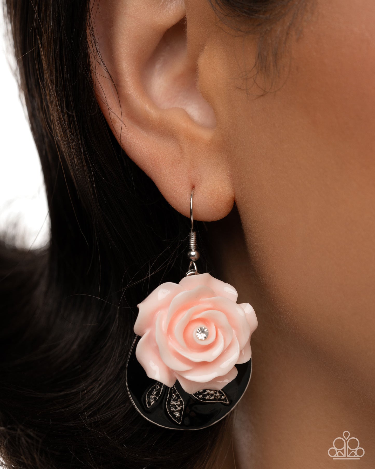 Rosy Reception - Complete Look