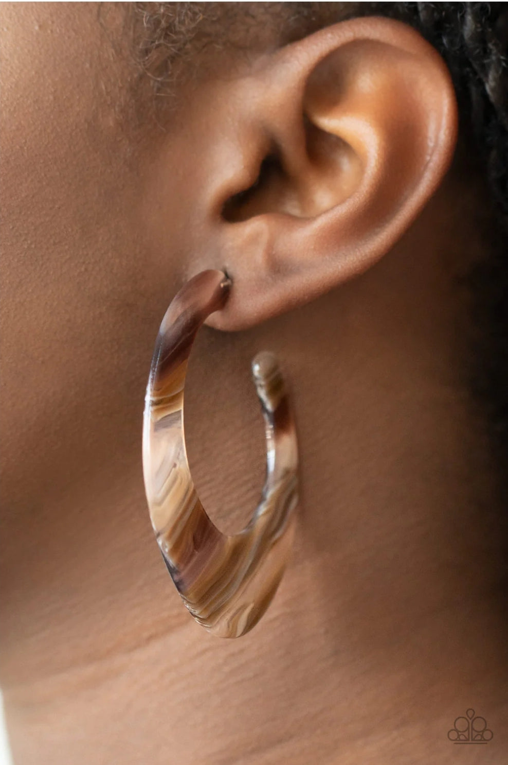 Retro Renaissance  - Brown