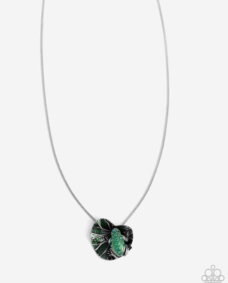 Tree Frog Tapestry- Green