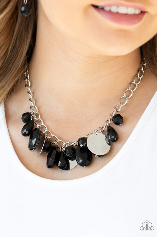 Treasure Shore-Black Necklace