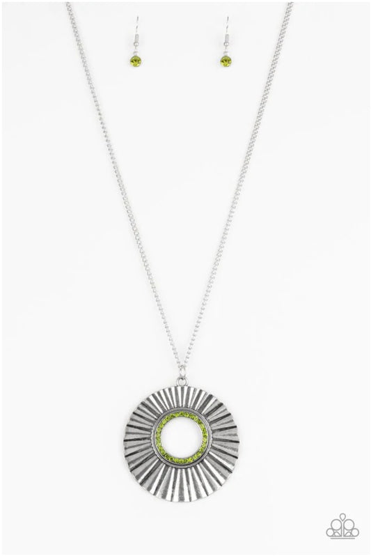 Chicly Centered-Green Necklace